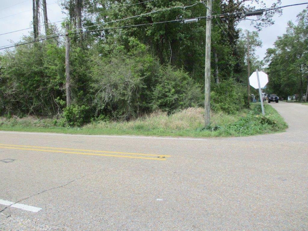 Property Photo: Coast Boulevard LA 70458