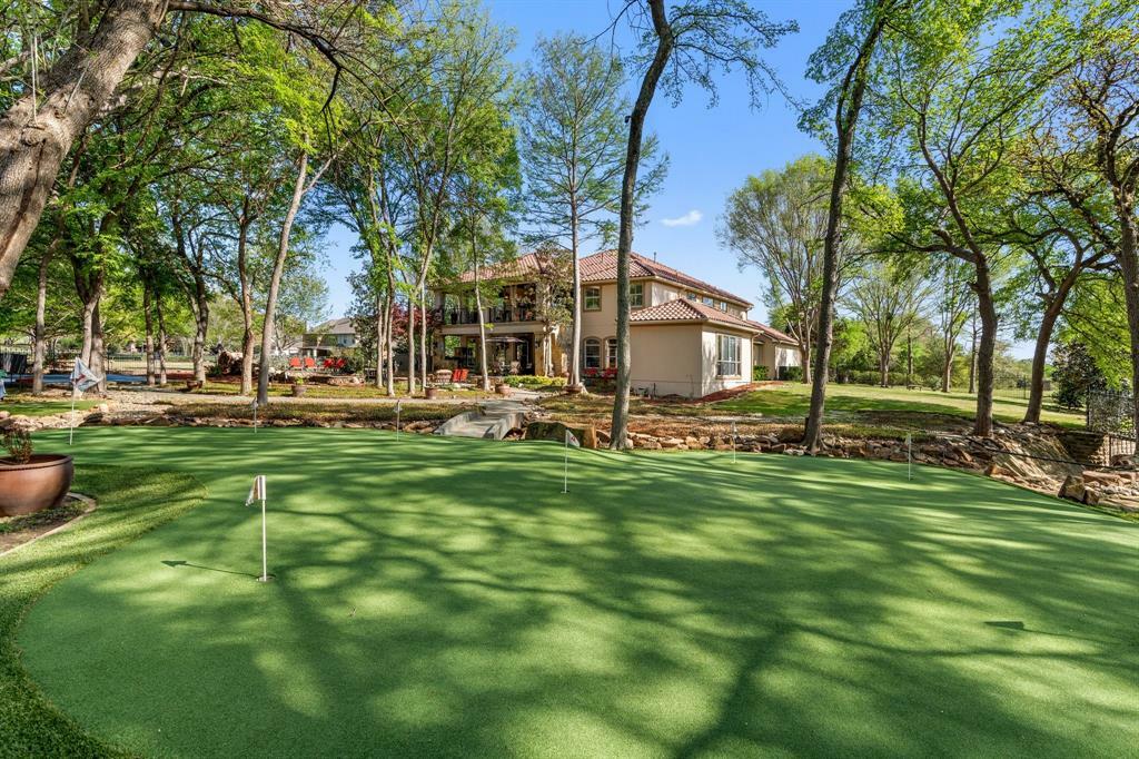 Property Photo: 710 Deer Hollow Boulevard TX 76092