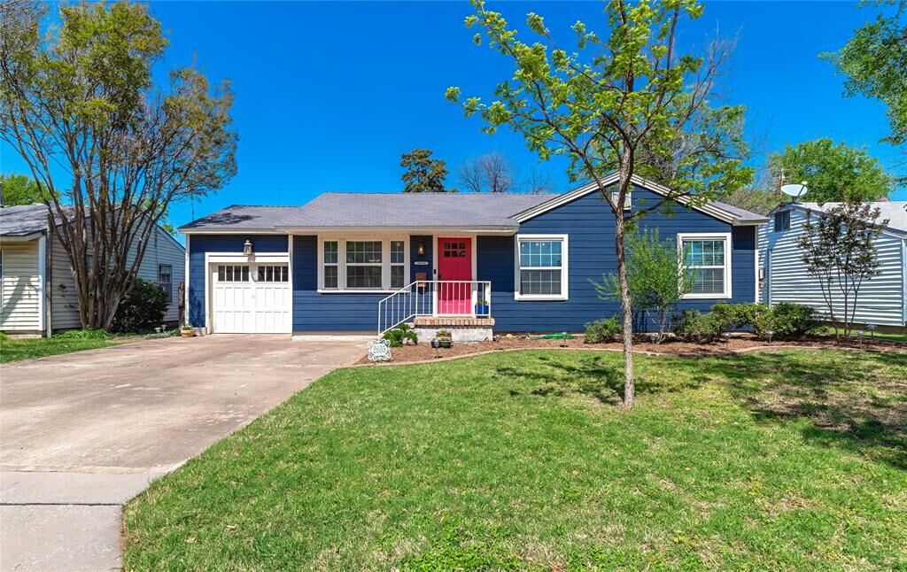 Property Photo:  2635 Marietta Drive  TX 75234 