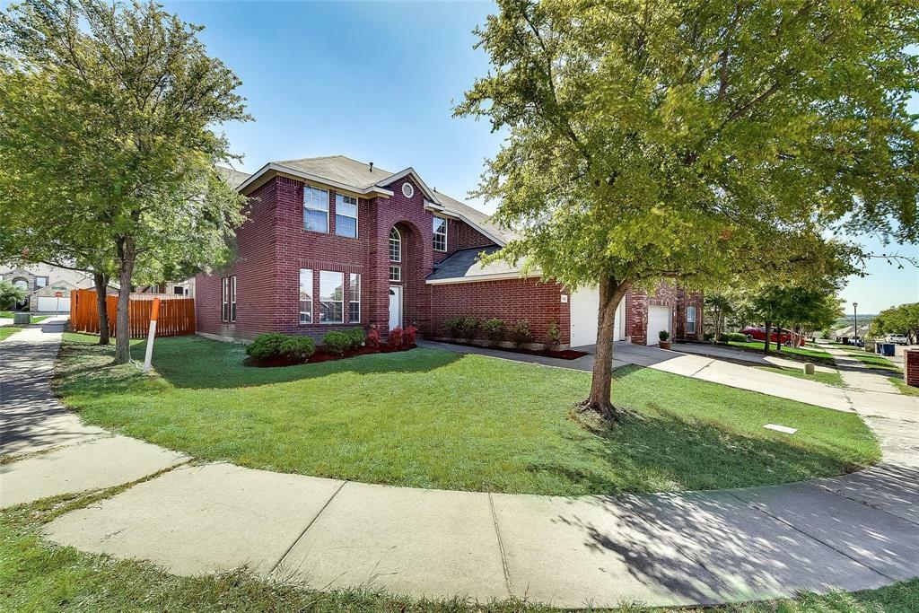 Property Photo: 7928 Vista Hill Lane TX 75249