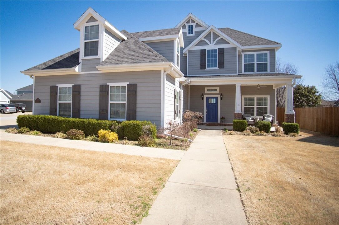 Property Photo:  1014 Sloane Square  AR 72718 