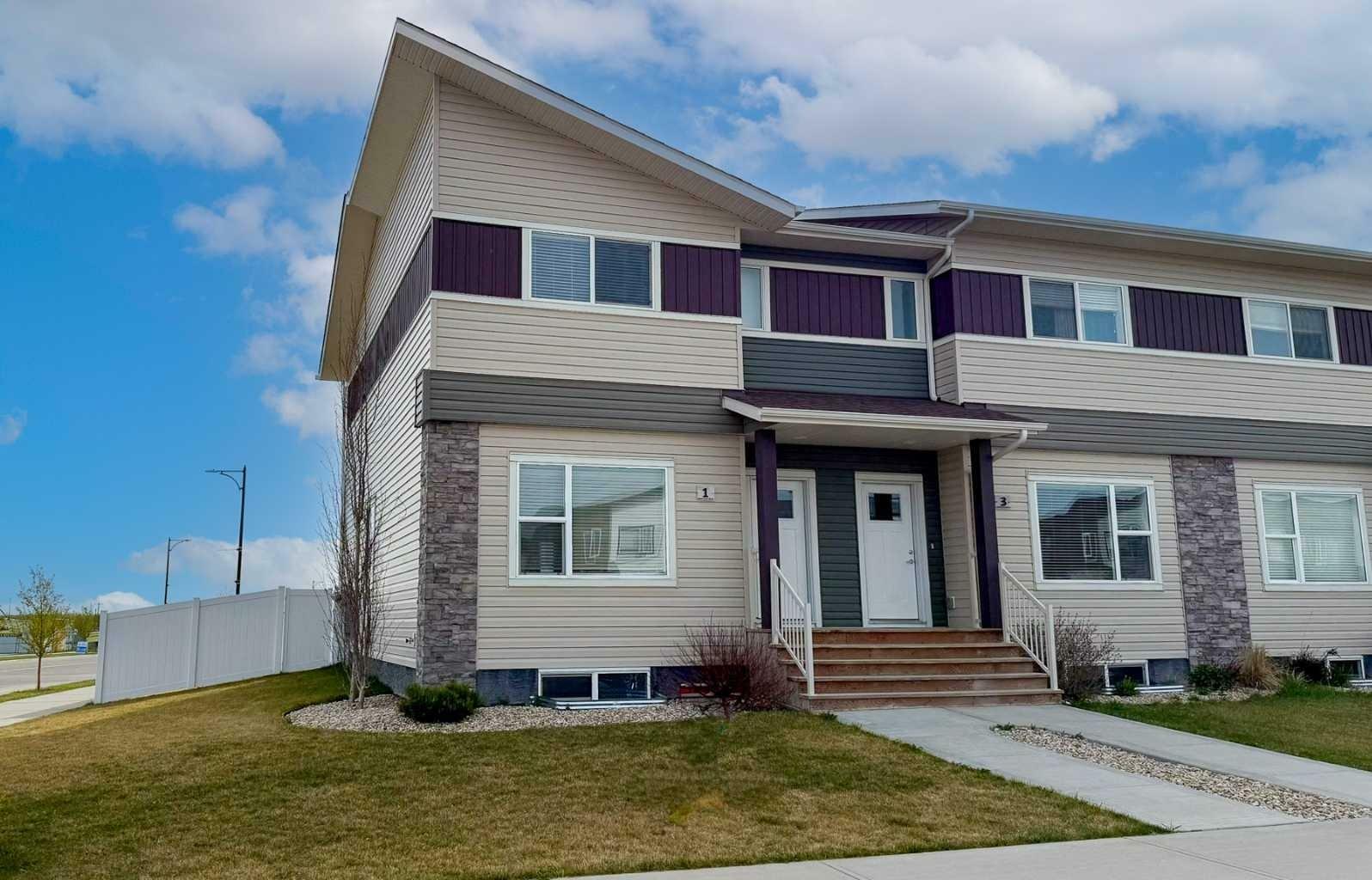 Property Photo: 1 Iron Gate Boulevard AB T4S 0T6