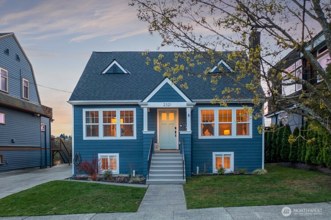 2321  29th Avenue S  Seattle WA 98144 photo