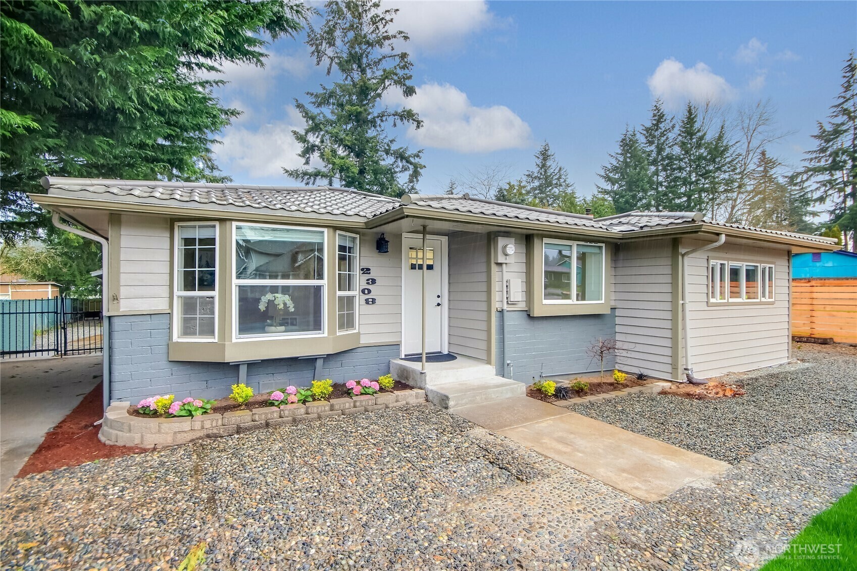 Property Photo: 2308 NE 27th Street WA 98056