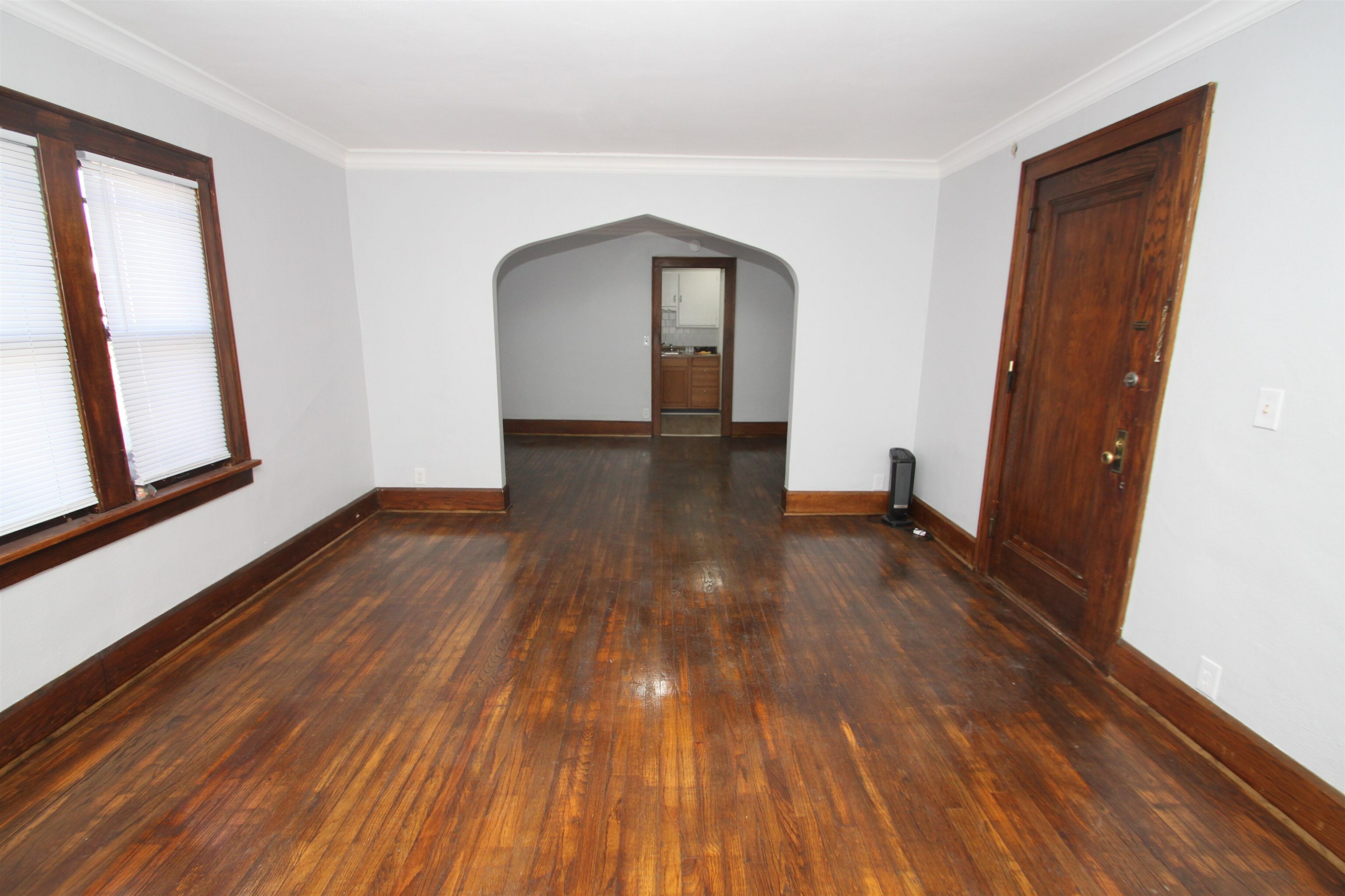 Property Photo: 1331 Evelyn Street IL 61103