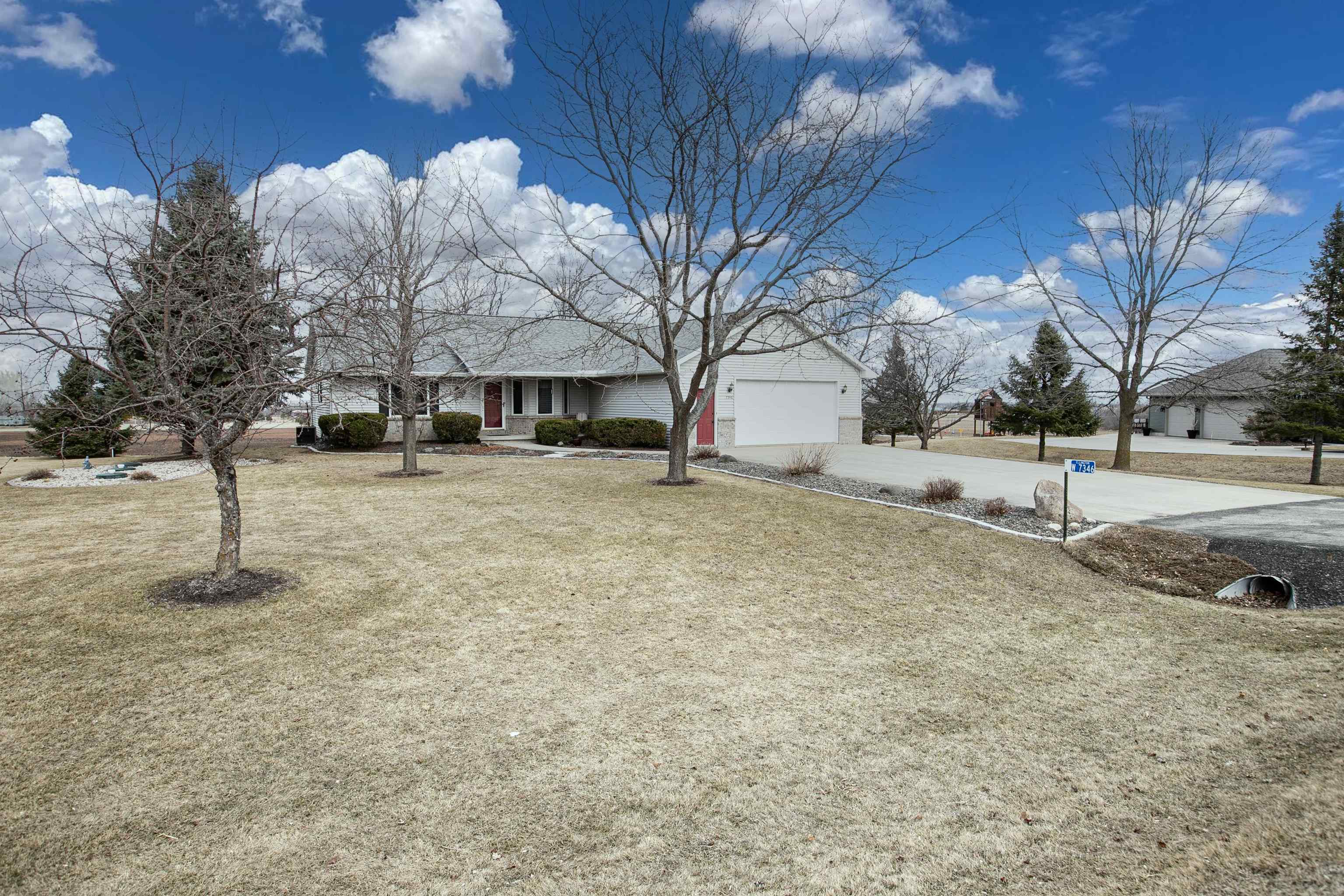 W7346 Earl Lane  Hortonville WI 54944 photo