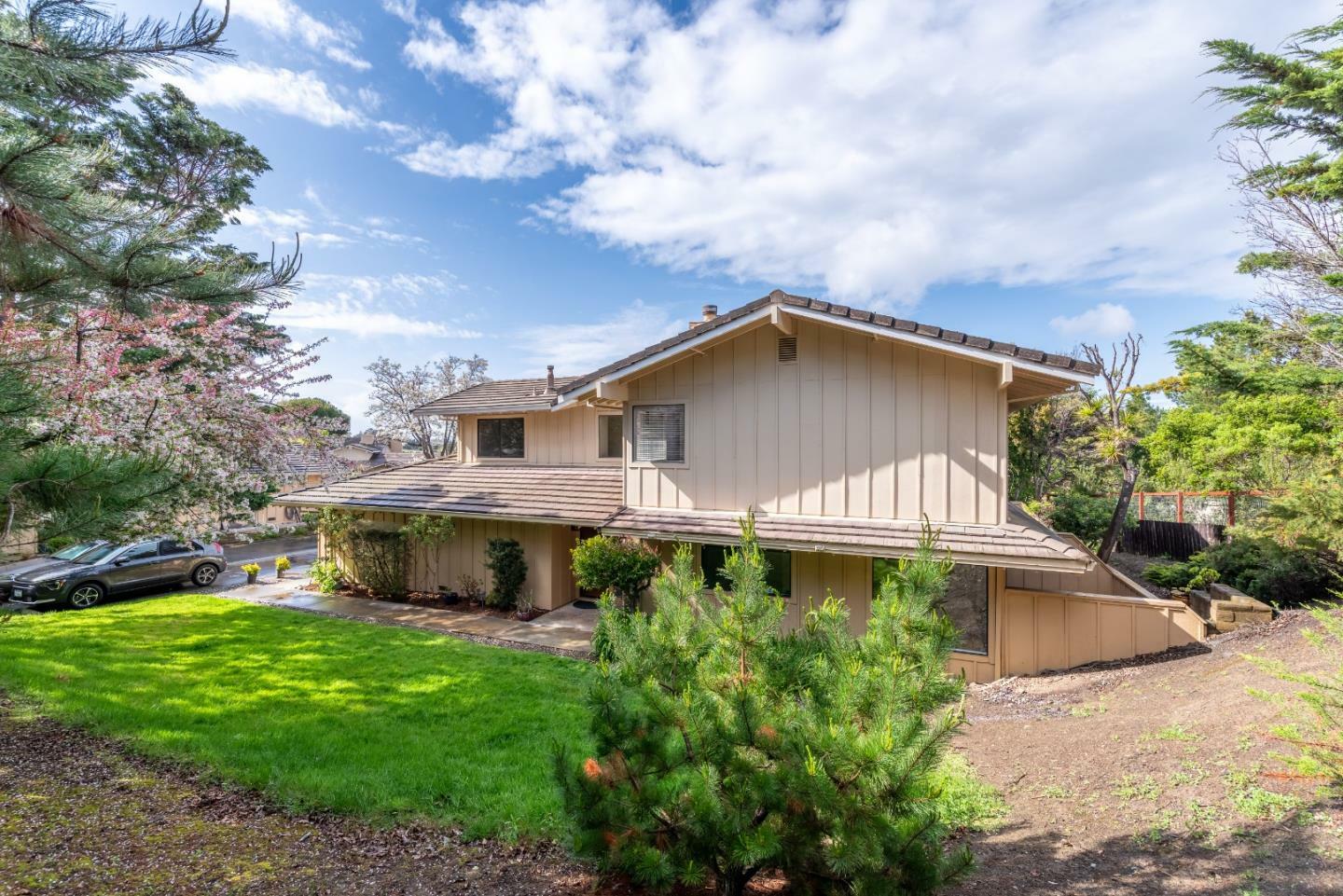 Property Photo: 6 Sorrel Lane CA 94070