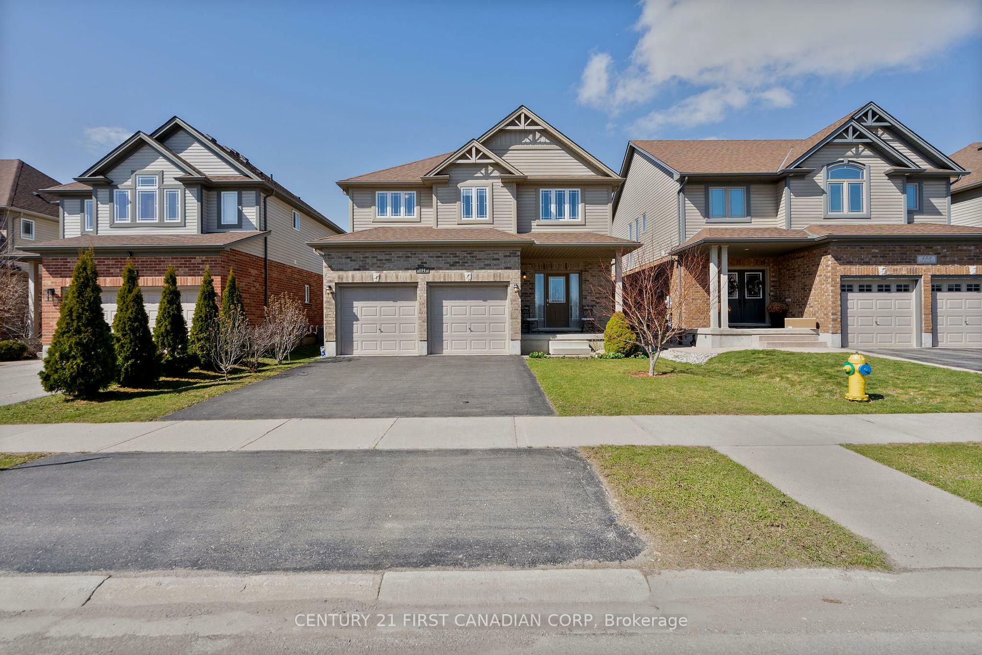Property Photo: 494 Blackacres Boulevard ON N6G 0J6