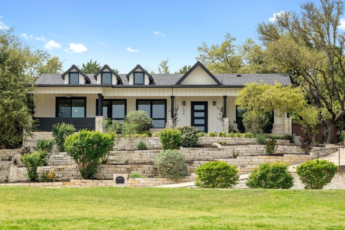 Property Photo: 509 Flamingo Boulevard TX 78734