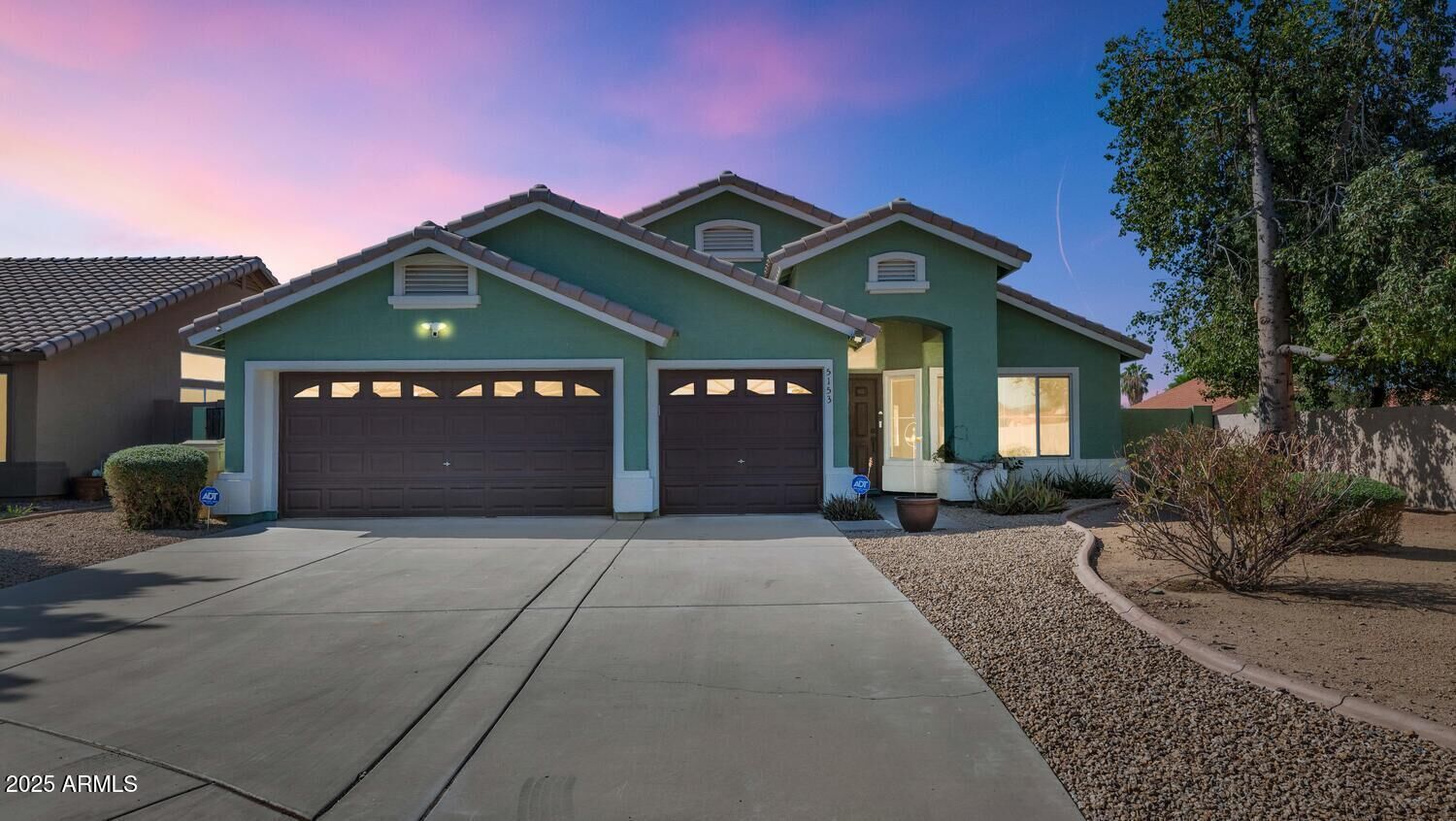 Property Photo:  5153 W Topeka Drive  AZ 85308 