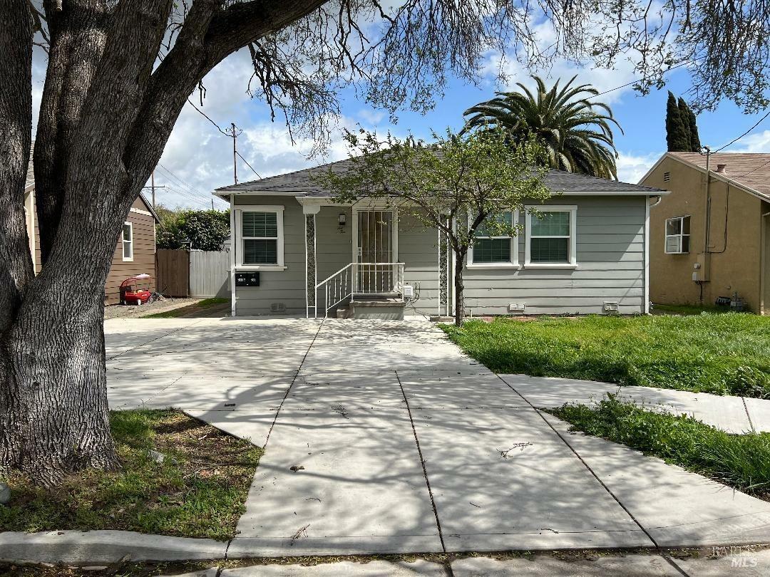 Property Photo: 210 Taylor Street CA 94533