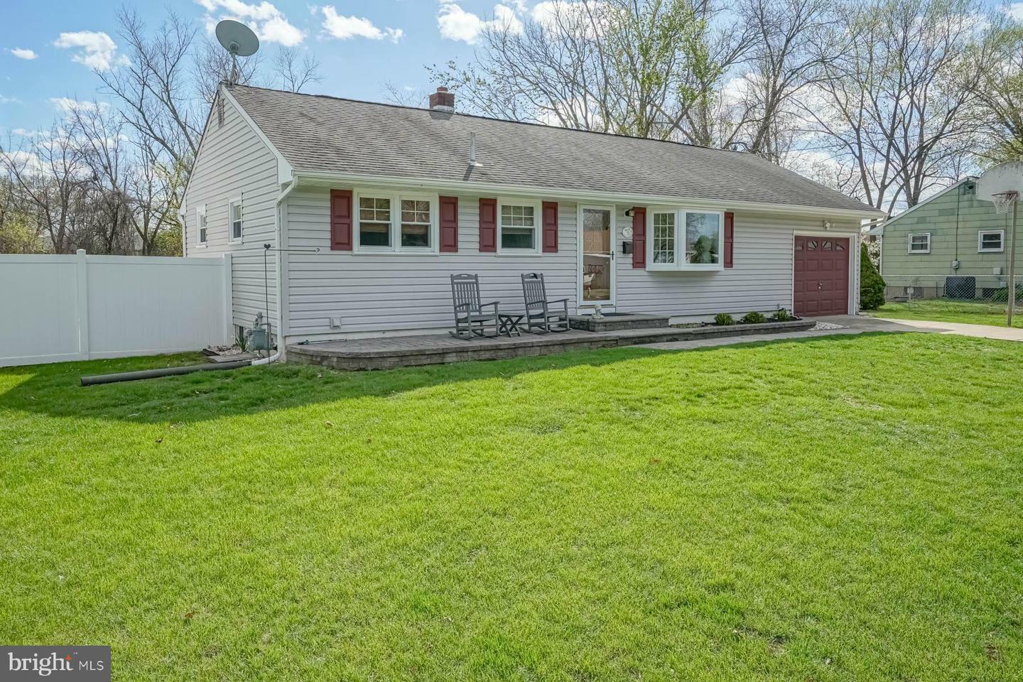 Property Photo: 8 Thornton Place NJ 08060