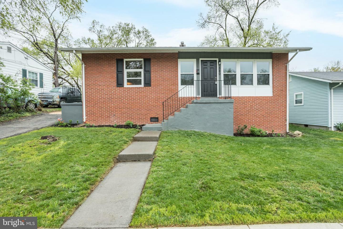 540 Hollingsworth Drive  Winchester VA 22601 photo