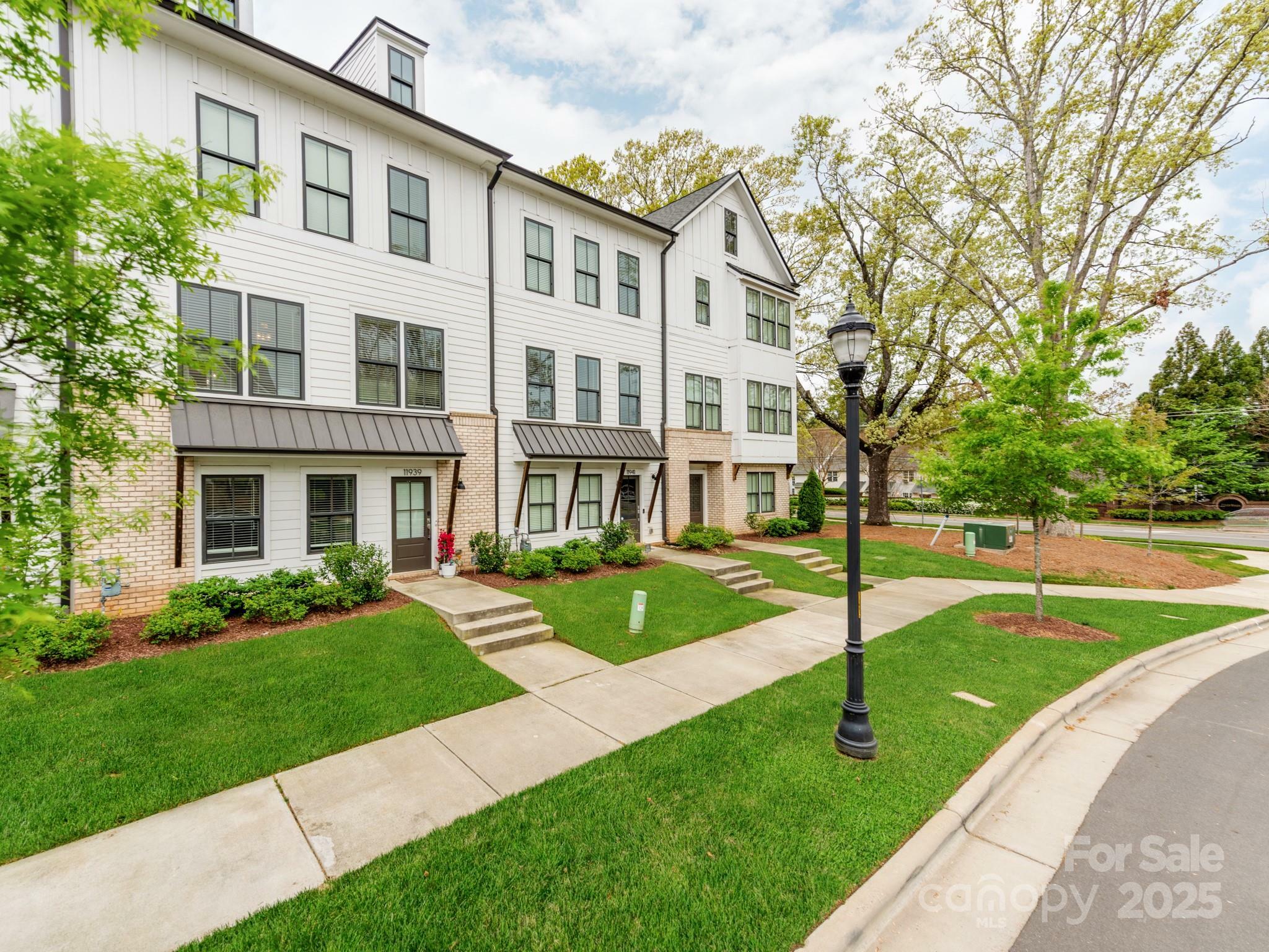 11939 Fiddlers Roof Lane  Charlotte NC 28277 photo