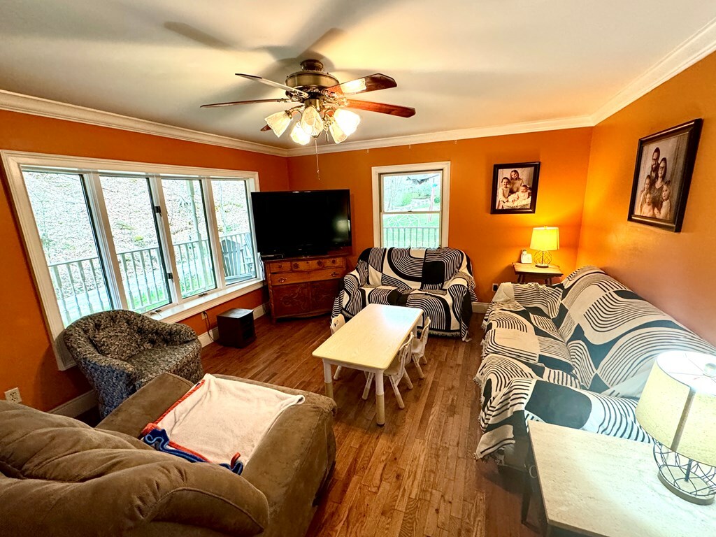 Property Photo: 906 Lykins Creek Road KY 41501