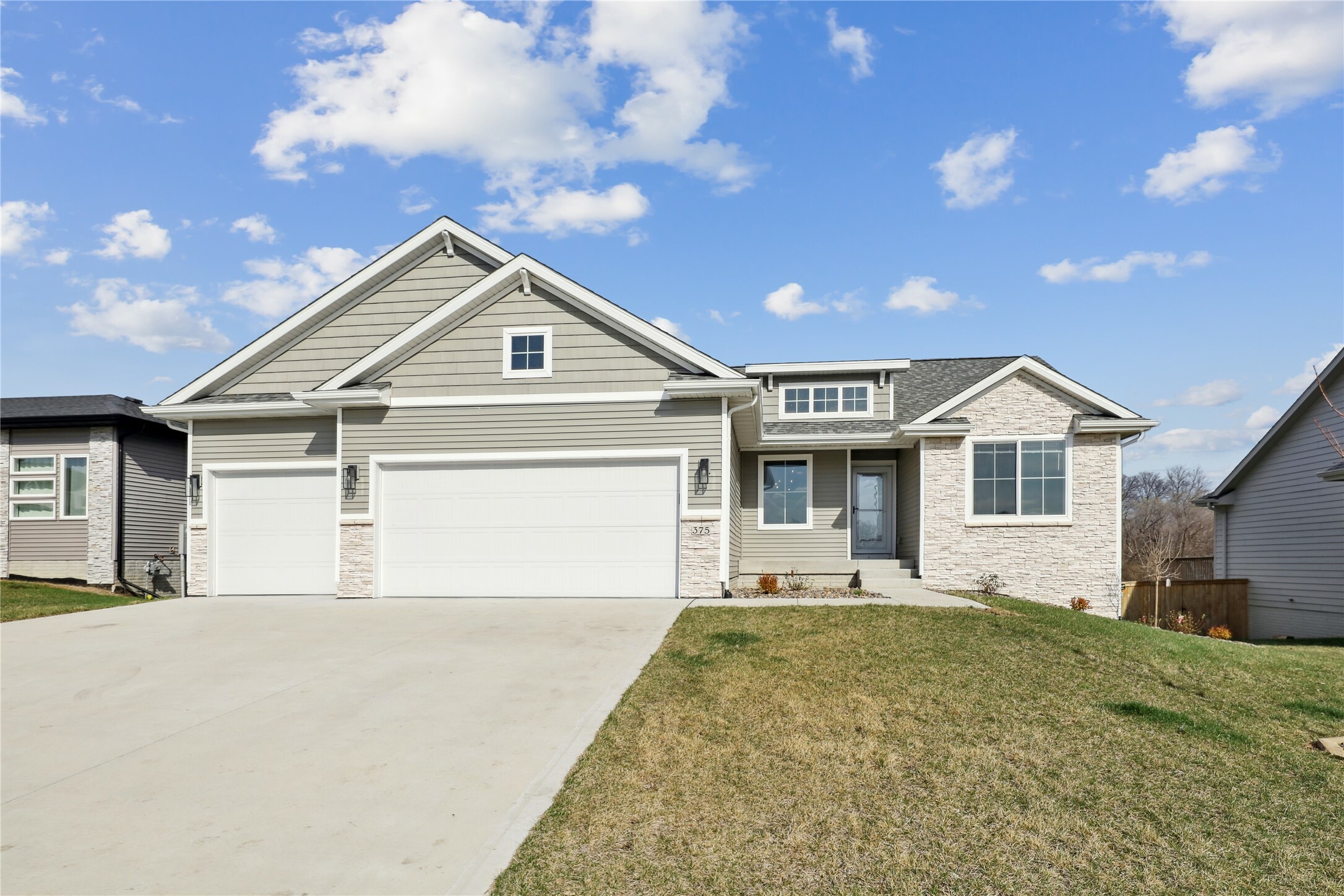 Property Photo: 375 NE 61st Street IA 50327