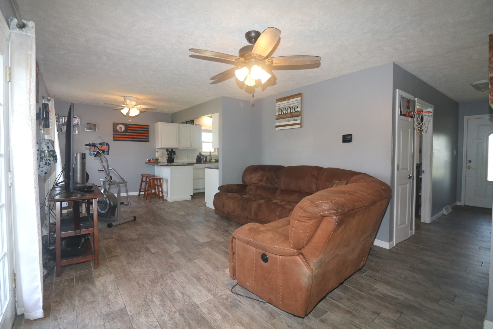 Property Photo: 1029 Jemima Street IL 61727