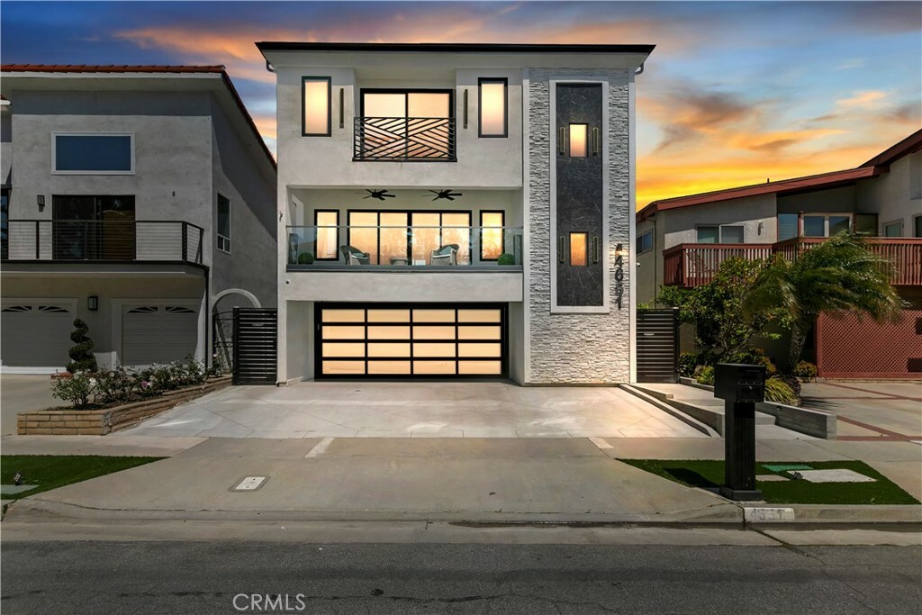 Property Photo: 4651 Los Patos Avenue CA 92649
