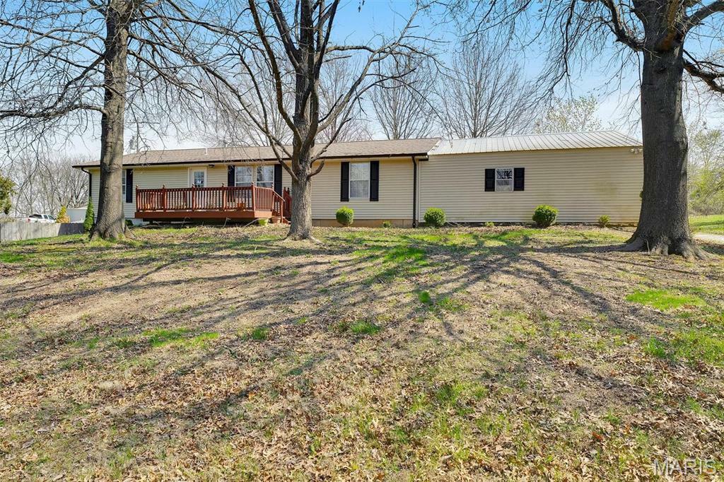 Property Photo: 674 Mennemeyer Road MO 63379