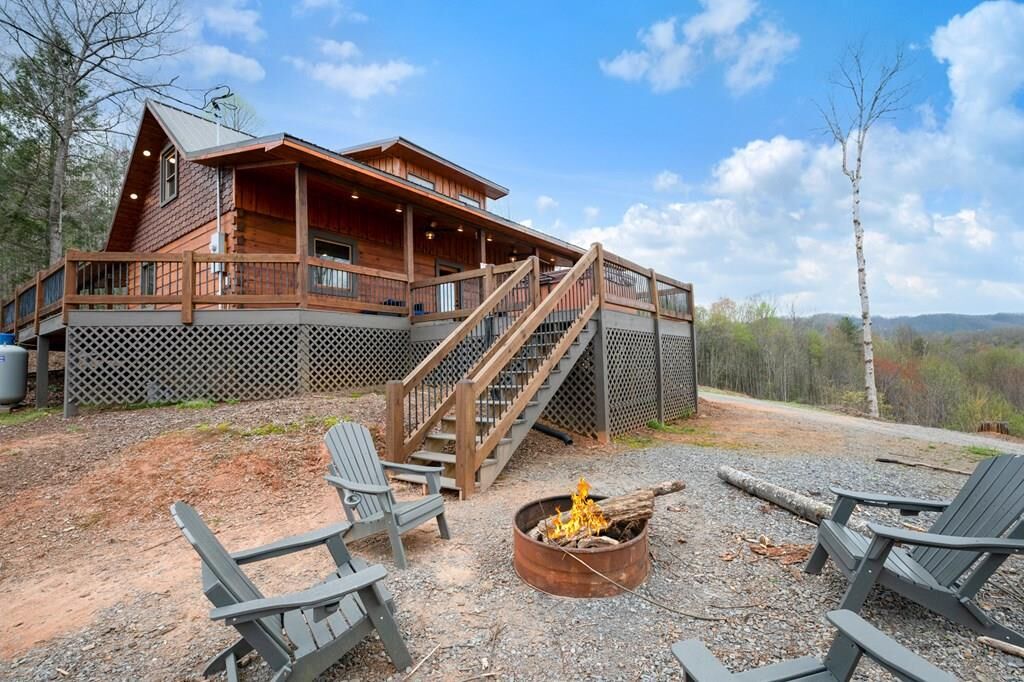 Property Photo:  136 Pack Creek  GA 30513 