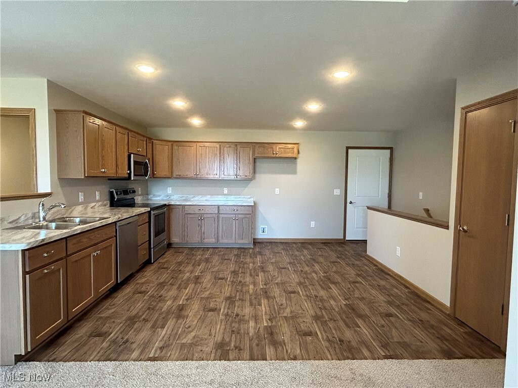 Property Photo: 1809 Blackberry Lane OH 44667