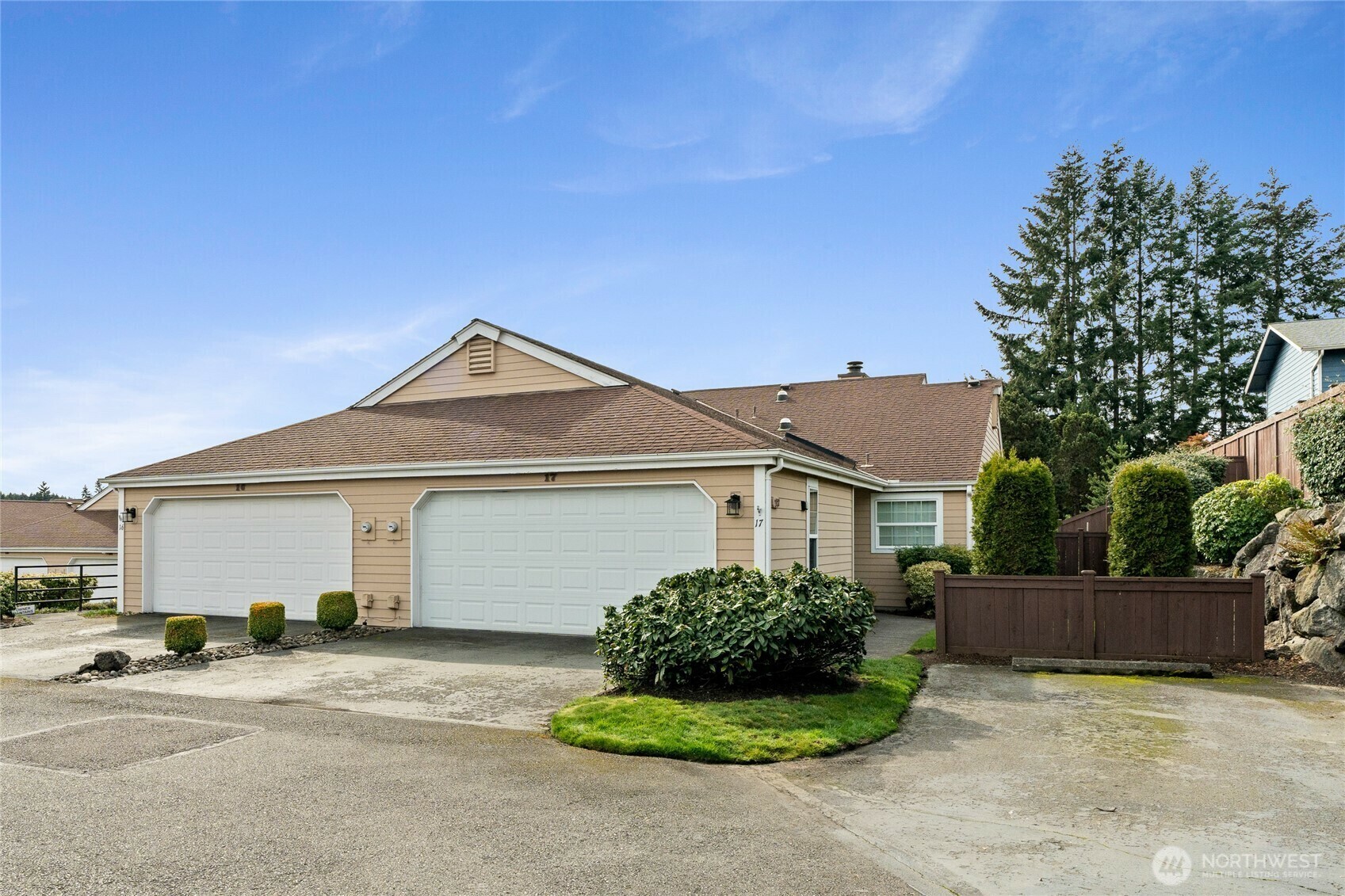 2536 N Narrows Drive 17  Tacoma WA 98406 photo