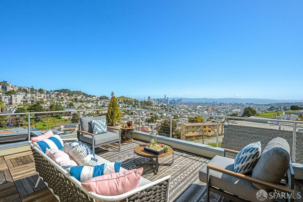 1469 Clayton Street  San Francisco CA 94114 photo