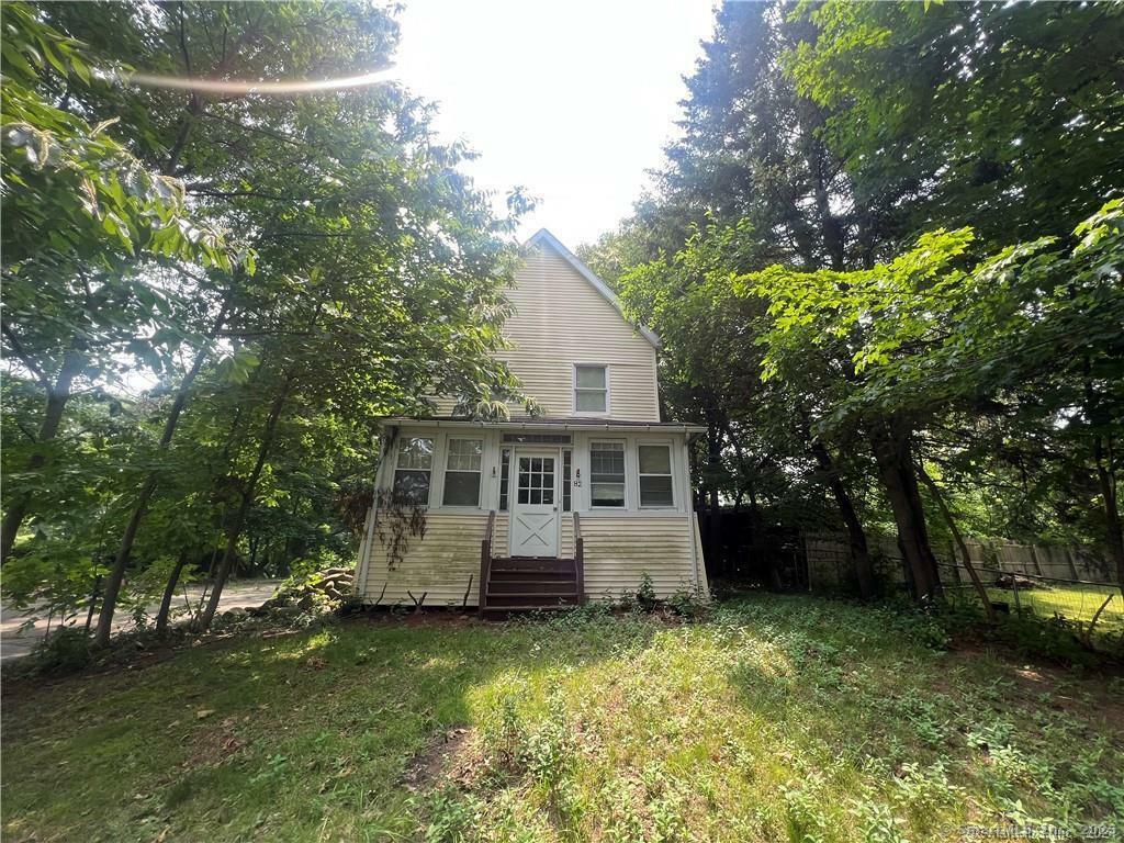 82 Hemlock Street  West Haven CT 06516 photo