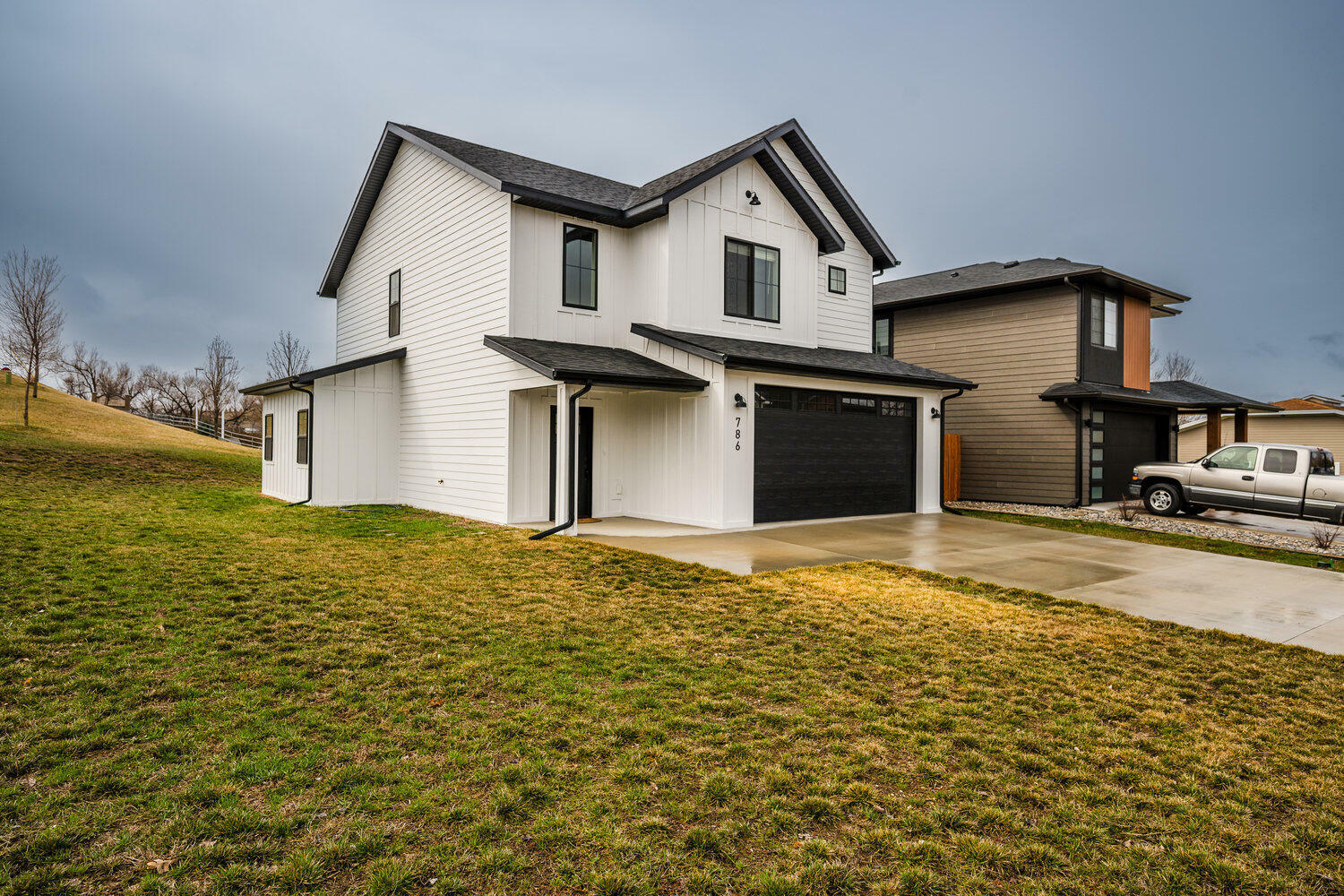 Property Photo: 786 E 7th Street WY 82801