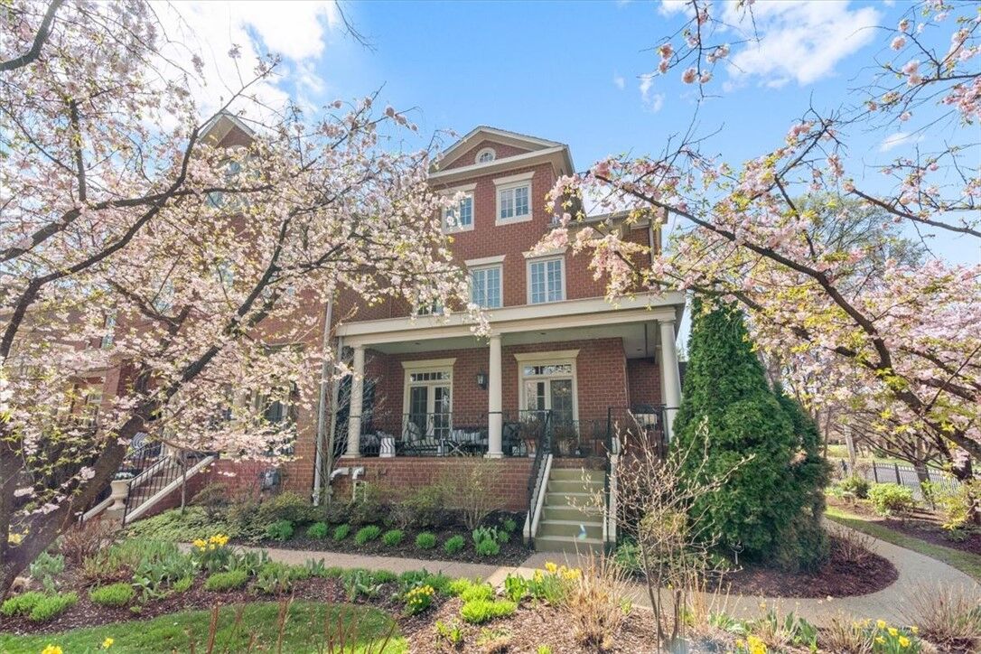 Property Photo: 1400 Beechwood Blvd PA 15217