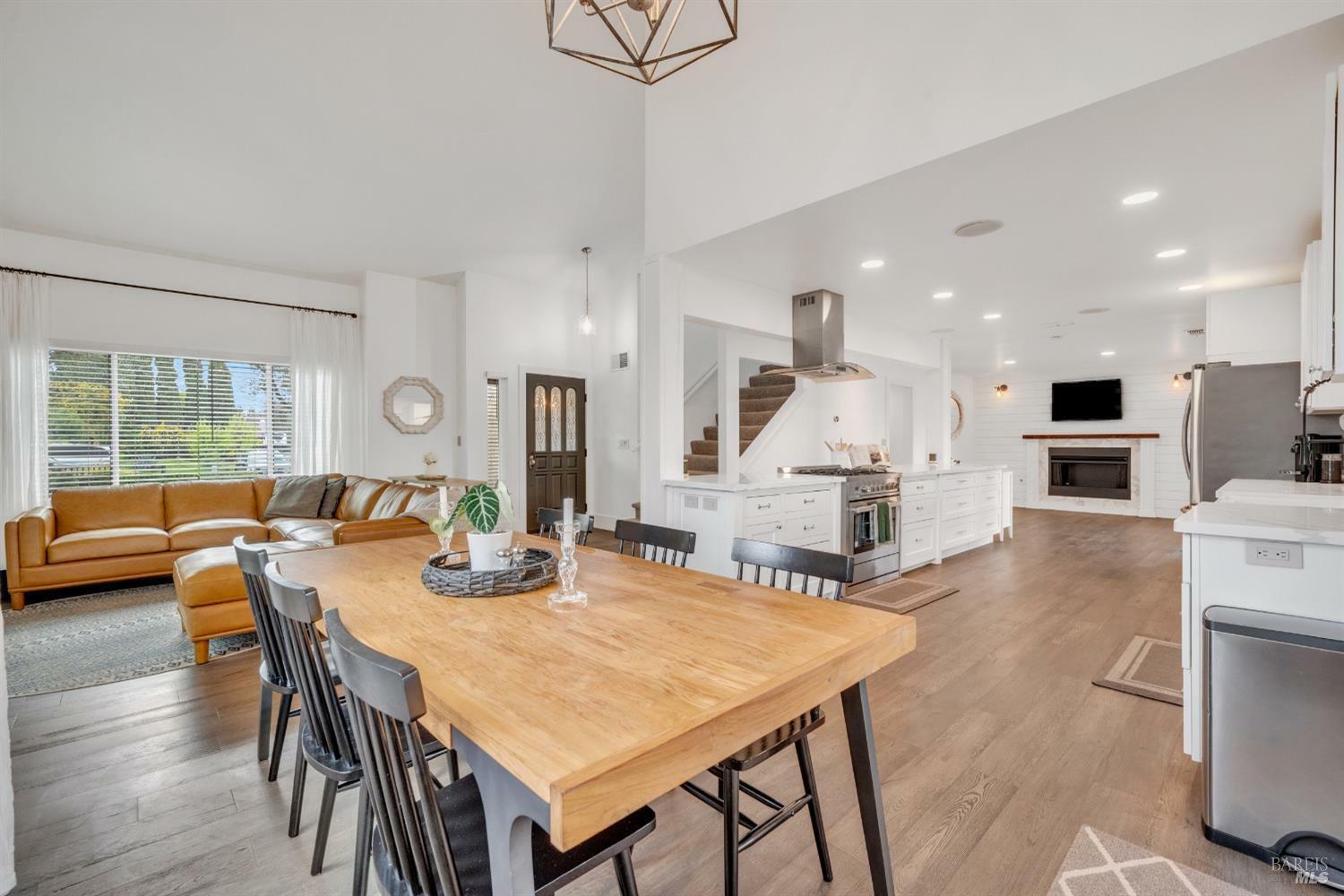 Property Photo: 330 Brookshire Court CA 94503
