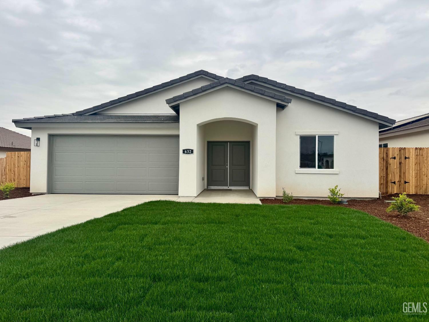 632 Ledgestone Street  Bakersfield CA 93307 photo