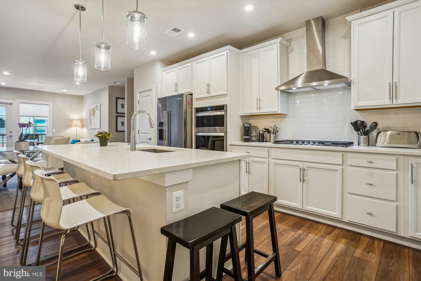 Property Photo: 102 Saint Ives Place 209 MD 20745