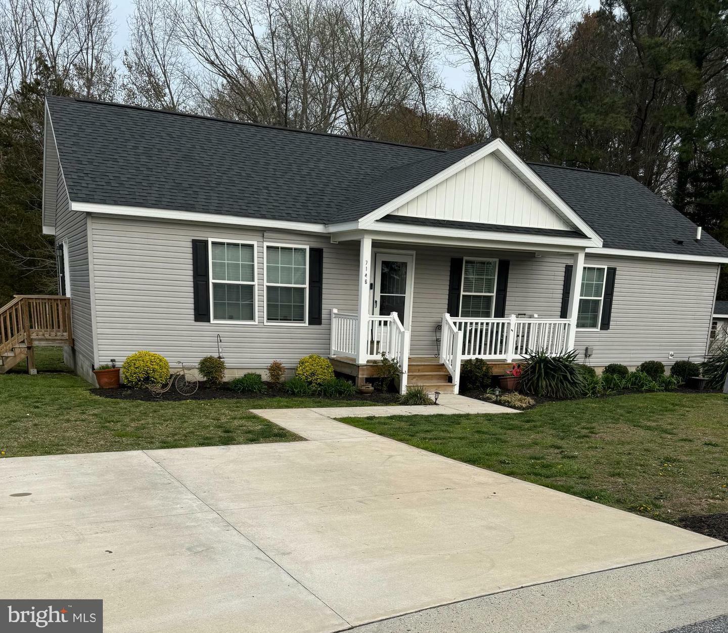 Property Photo: 7146 Arcadia Circle MD 21841