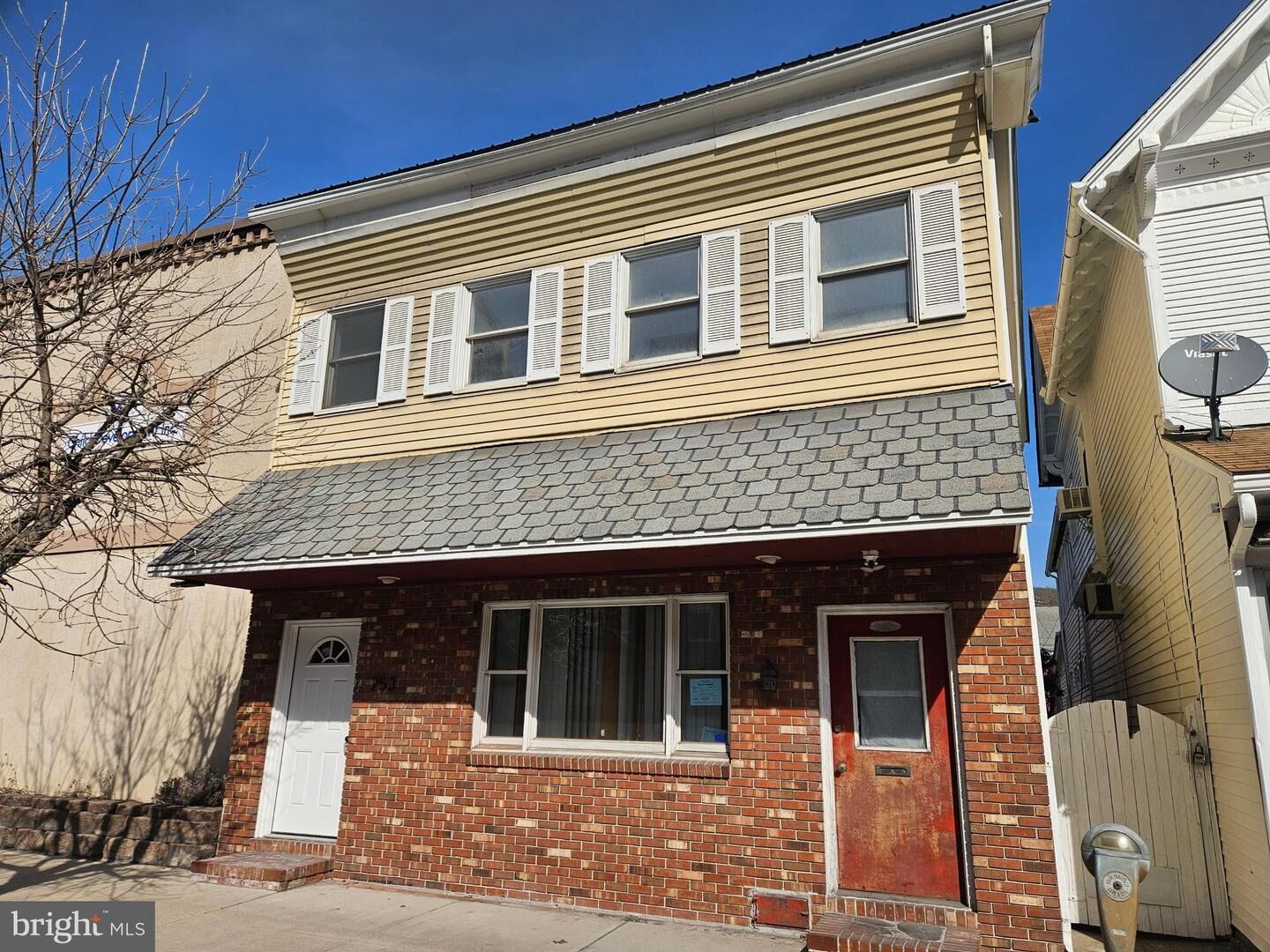 Property Photo: 253 W Broad Street PA 18252
