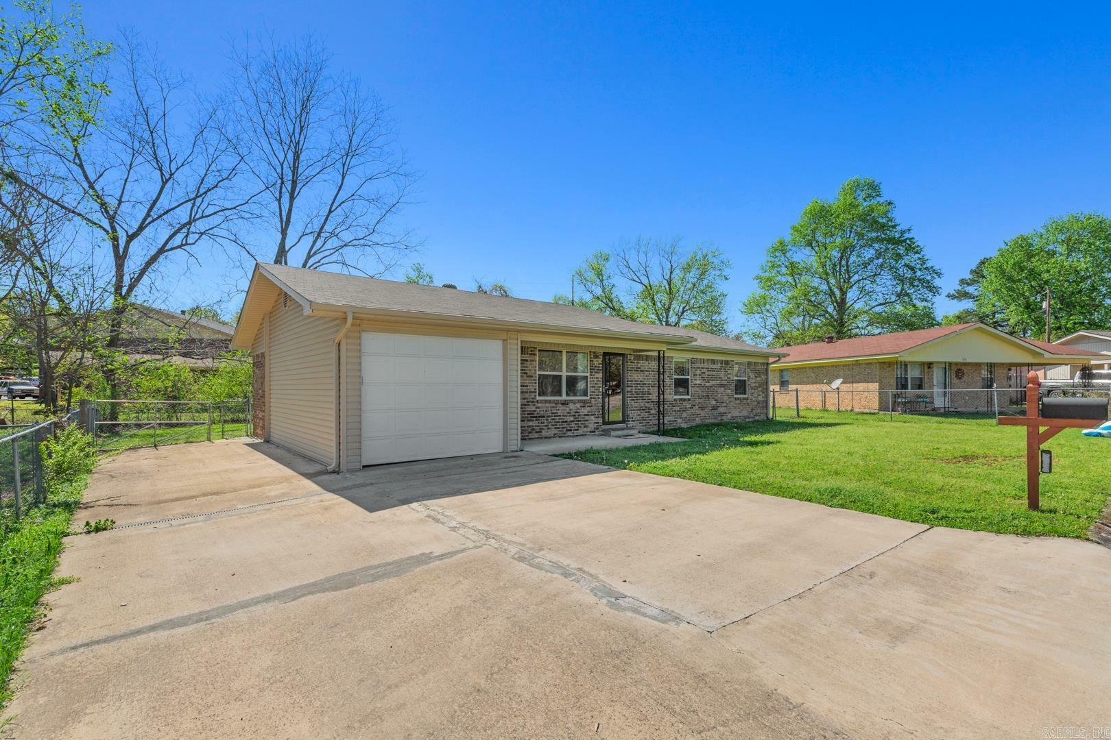 Property Photo: 516 Proft Circle AR 71953