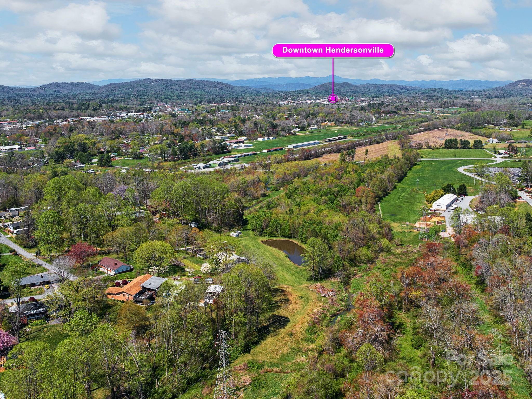 Property Photo: 520 Loop Road NC 28792
