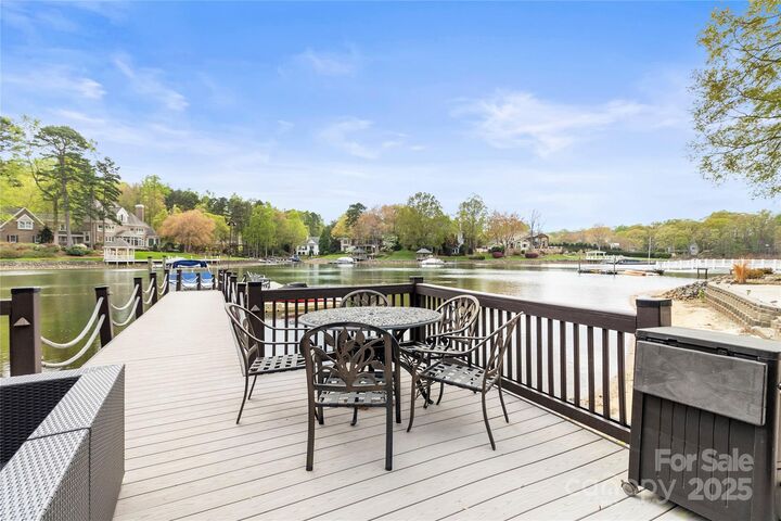 Property Photo: 19040 Mary Ardrey Circle NC 28031