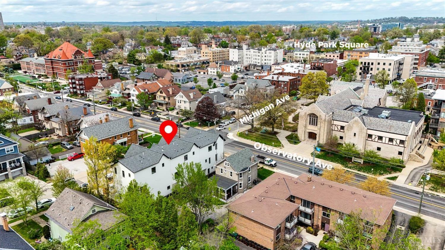 Property Photo: 2739 Observatory Avenue OH 45208
