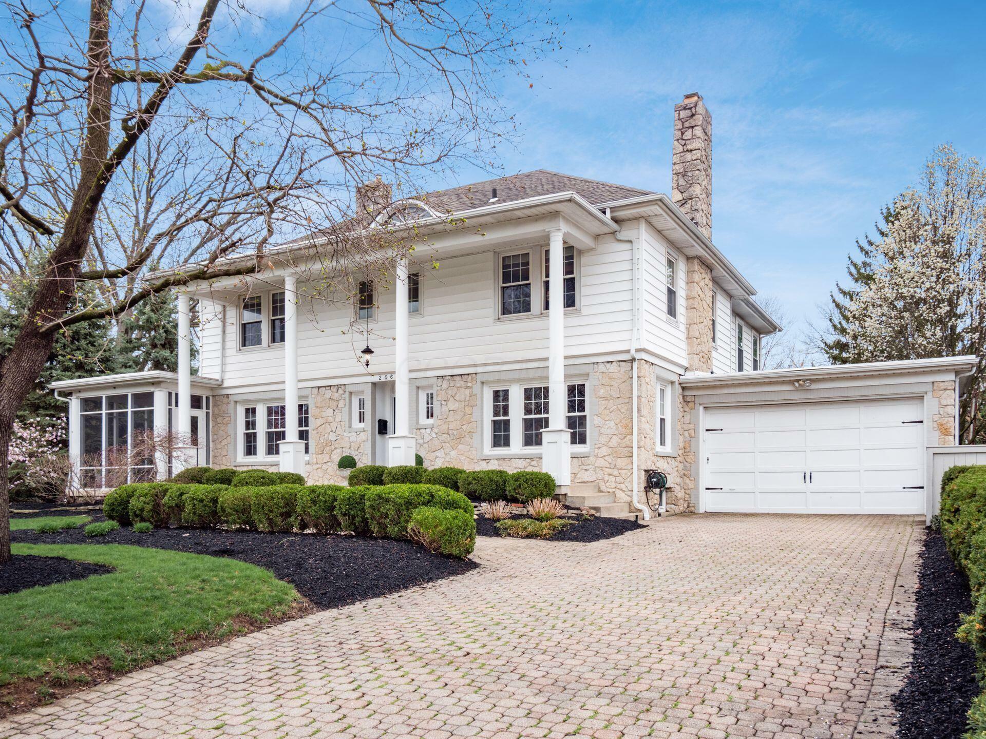 2061 Waltham Road  Columbus OH 43221 photo