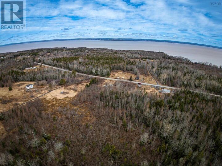 Lot Highway 215 — photo 1