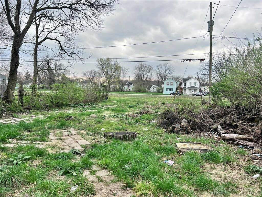 Property Photo: 417 W Euclid Avenue OH 45506