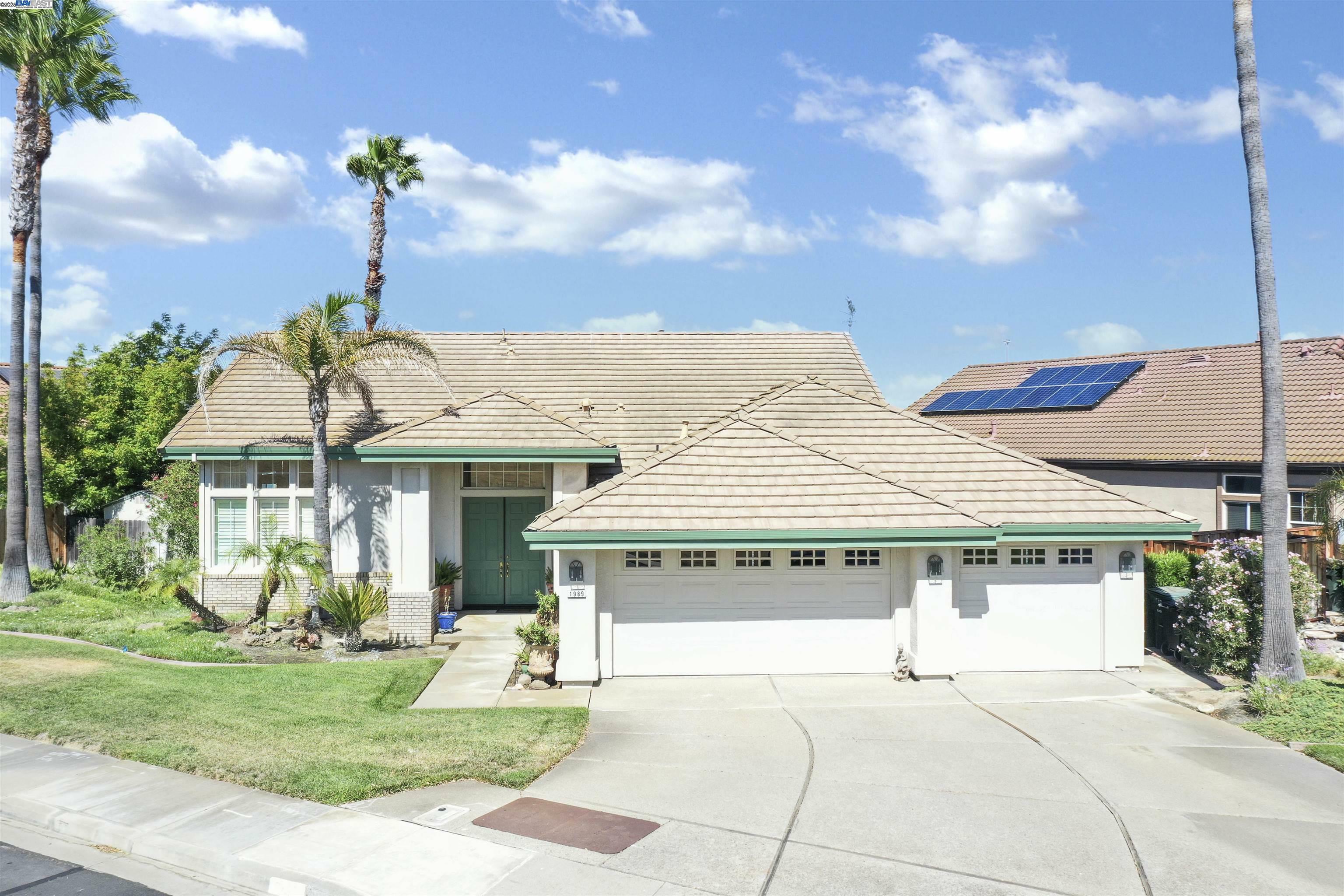 Property Photo: 1989 Newport Dr CA 94505