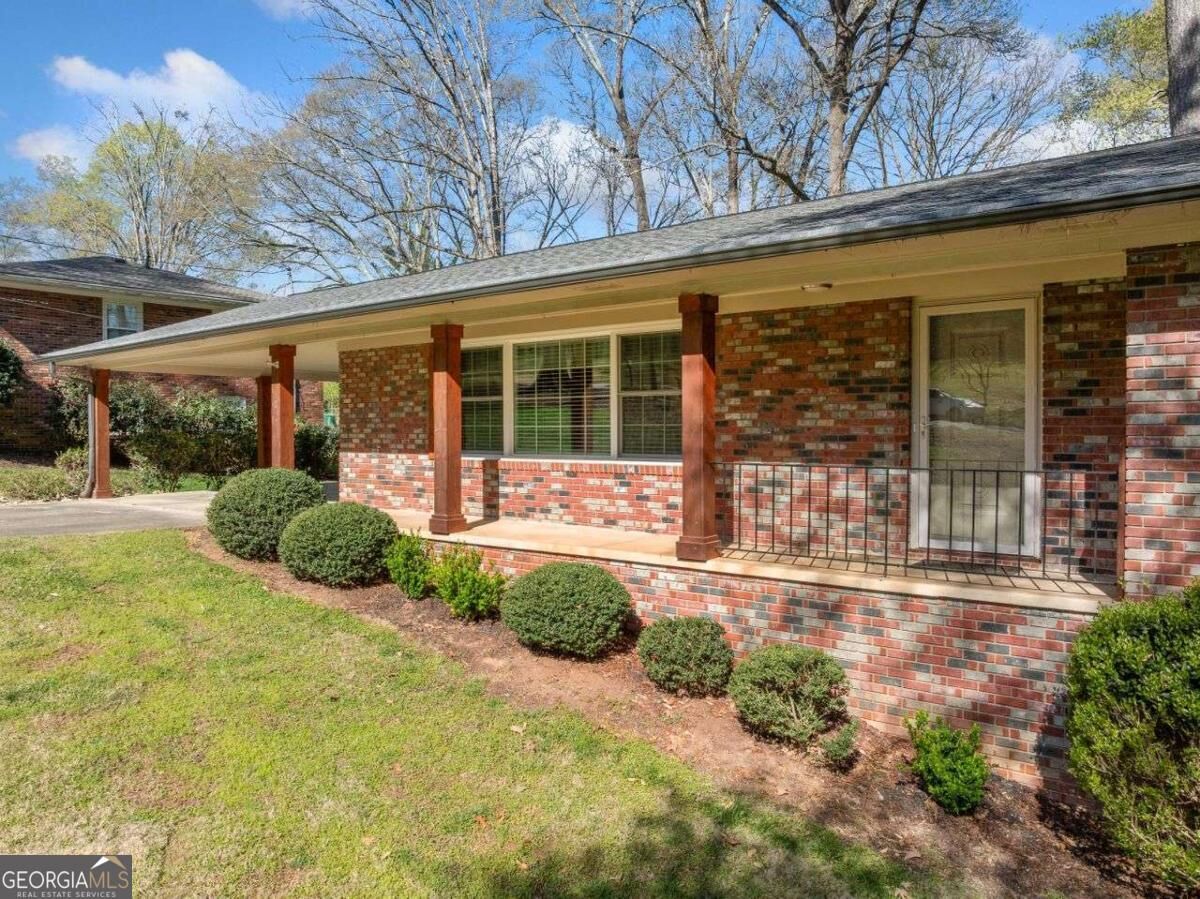 Property Photo: 1505 Robinhood Trail GA 30501