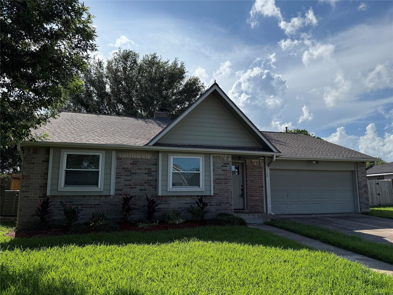Property Photo: 11511 Olivewood Drive TX 77089