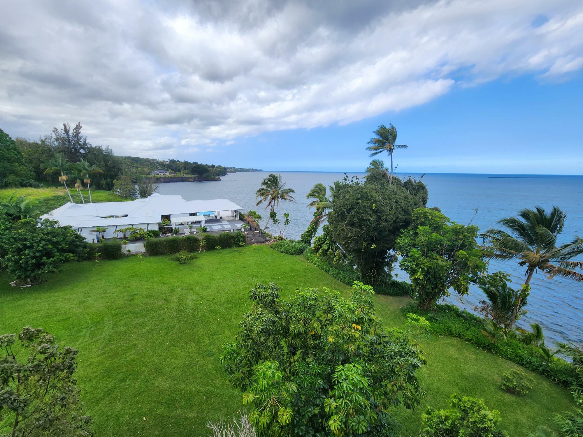 Property Photo: 84 Bayshore Towers 602 HI 96720