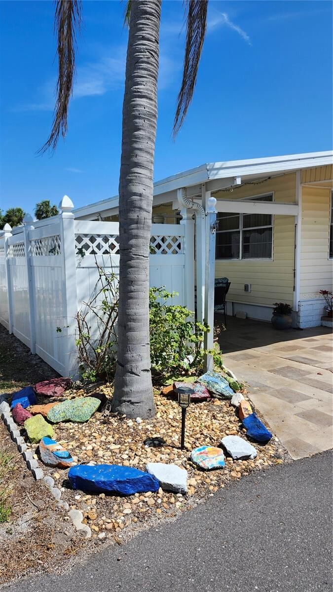 Property Photo: 2309 17th Street Lane W FL 34205