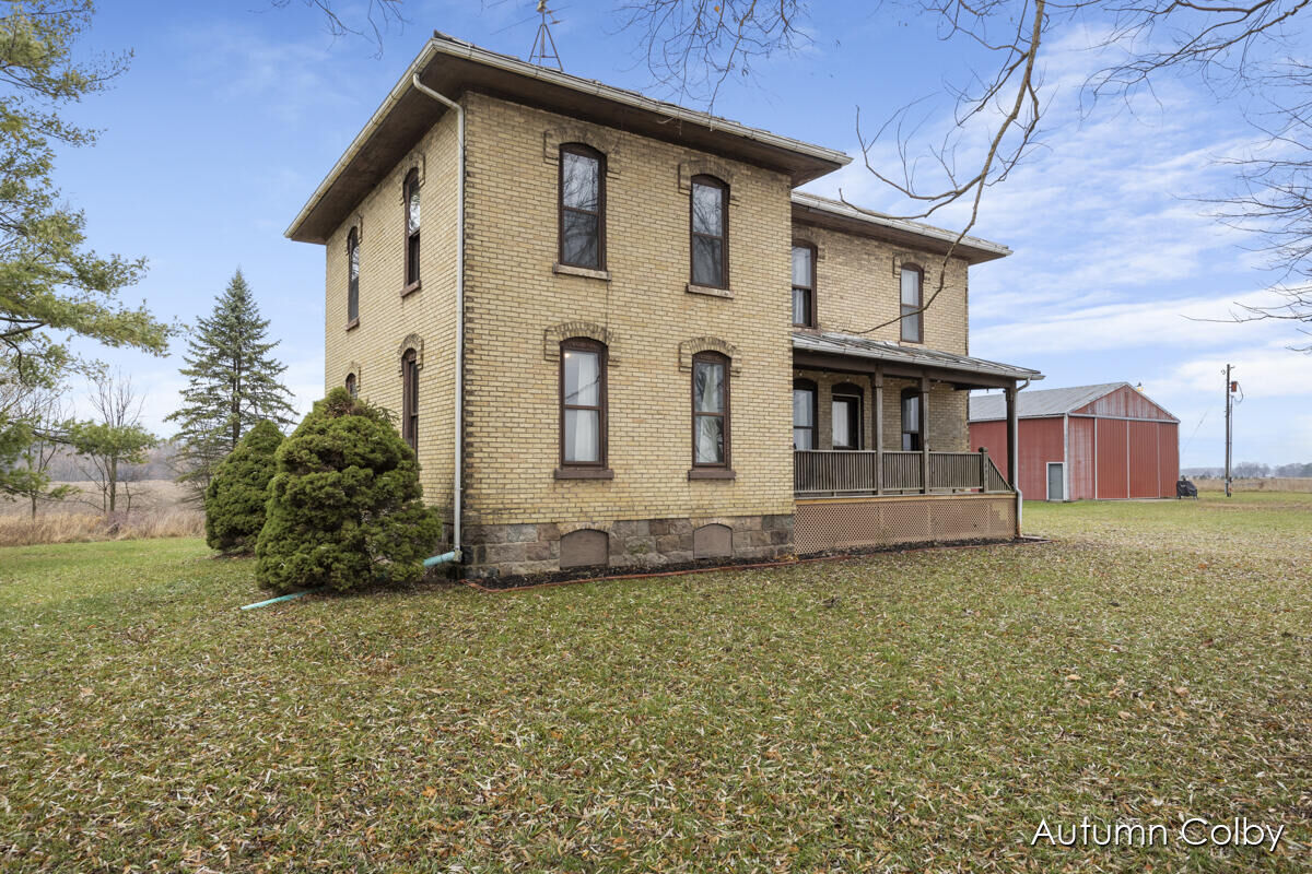 Property Photo:  1634 Peterson Road  MI 48865 