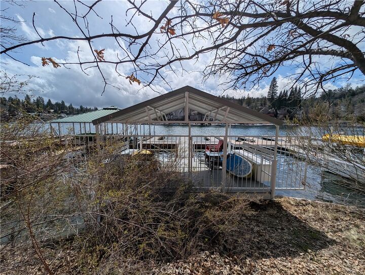 Property Photo: 490 Dock N490a CA 92352