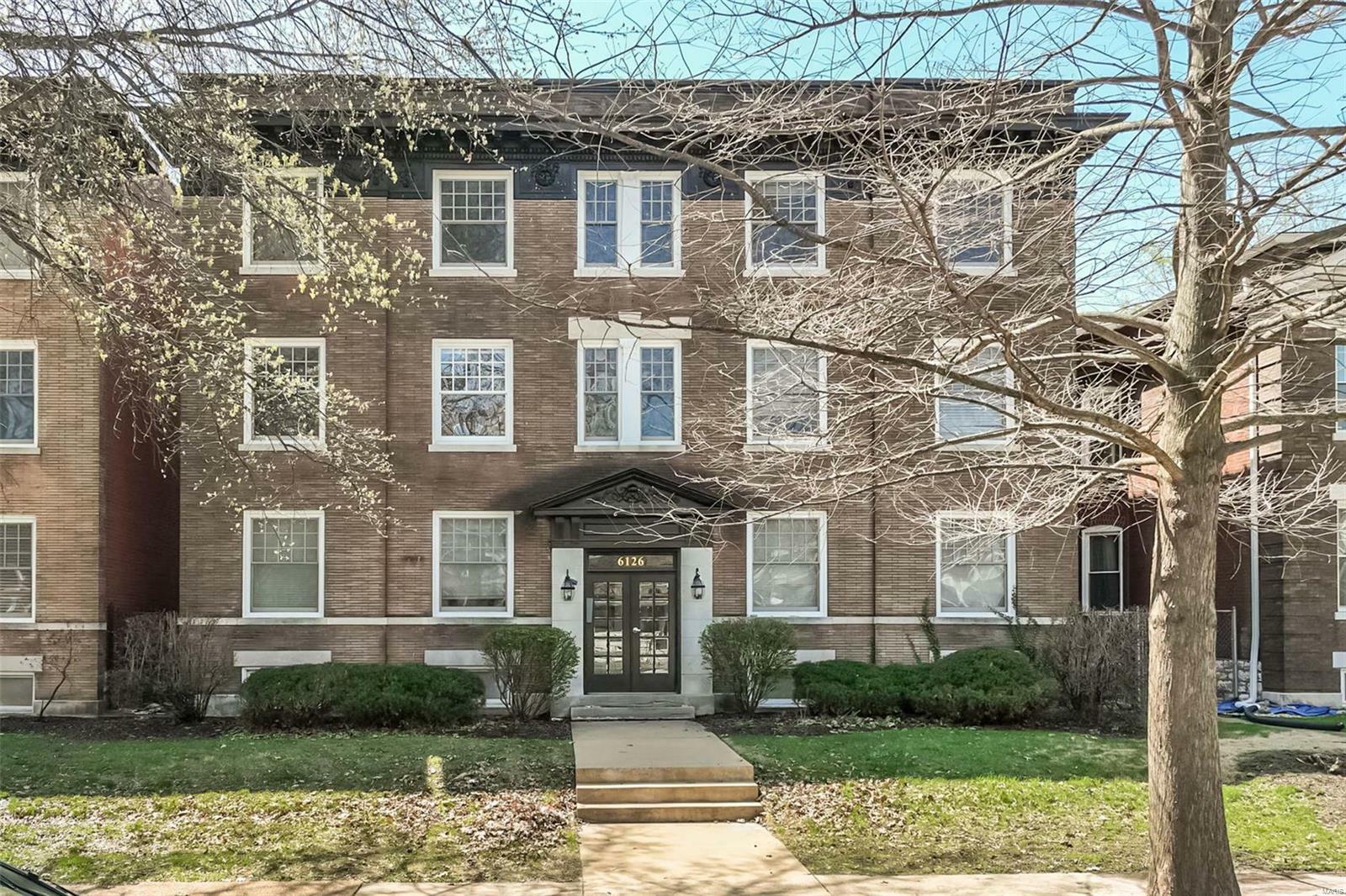 6126 Washington Boulevard 302  St Louis MO 63112 photo